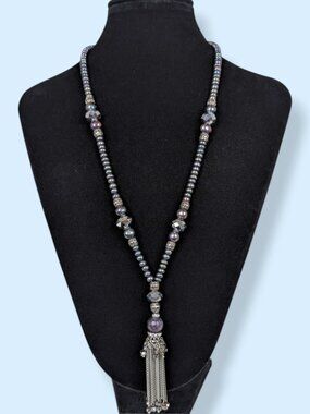 Dark Pearlescent Tassel Sautoir-Style Necklace